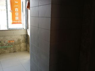 厨房、卫生间墙砖施作