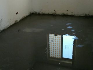 地砖铺贴及地面找平施作