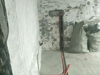 水、电管开槽施作