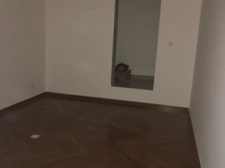 成品门及墙纸铺贴